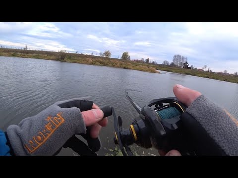 Видео: НАШЕЛ ЕЩЕ ОДНУ!!! В ПОИСКАХ ТРОФЕЙНОЙ ЩУКИ!!!