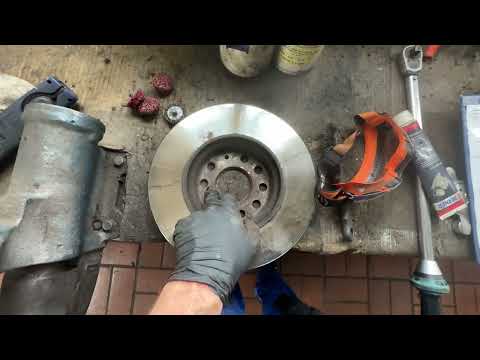 Видео: Ауди А3 замена переднего ступичного подшипника.