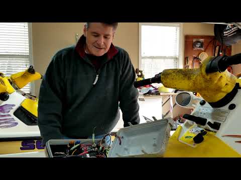 Видео: Не заводится Seadoo... Плохой пост Dess? Давайте проверим и выясним, а затем заменим.