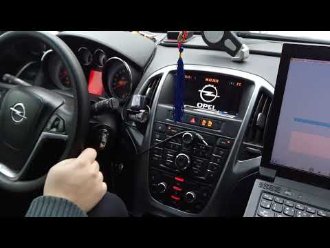 Видео: Прошивка нового ключа с помощью op-com на Opel Astra J