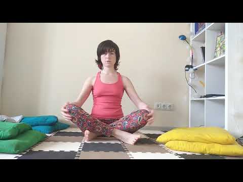 Видео: Как сидеть в позе для медитации, если плохая растяжка и болит спина.