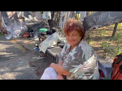 Видео: Люди свалки. Жизнь в лесу. Витёк мусорщик. Часть 11.