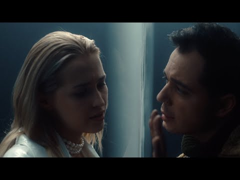 Видео: Родион Газманов и Аглая Шиловская: Между нами выпал снег