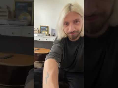 Видео: Женя Мильковский - На вынос (акустика) эфир 14.08.2021