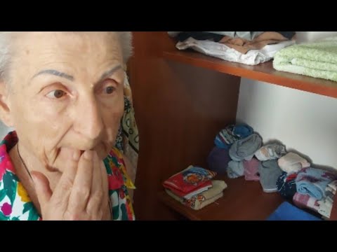 Видео: ДЕМЕНЦИЯ :.где моя квартира...опять слаживаем вещи.. чем кормить... как жить #деменция #мама #97s
