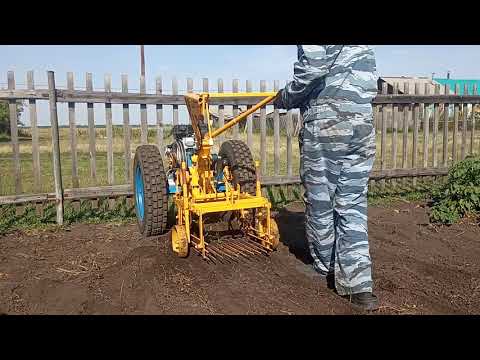 Видео: Самодельный мотоблок из КПП 2115 продолжение, настройка картофелекопалки