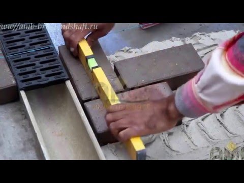 Видео: Укладка тротуарной брусчатки на трассовый раствор TUBAG TDM (quick-mix).Мощение на трассовый раствор