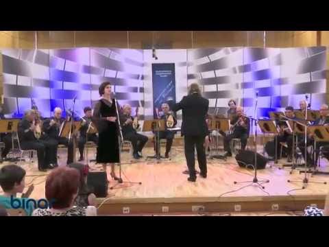 Видео: Русанка Комитова - Тръгнала хубава Елица