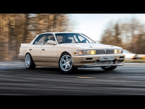 Видео: Toyota Mark II vs Nissan Laurel. Дрифт-заруба