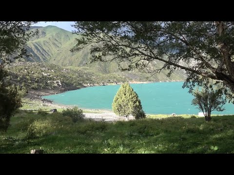 Видео: Озеро Кара-Суу. Удивительный Кыргызстан с KIXX Travel.