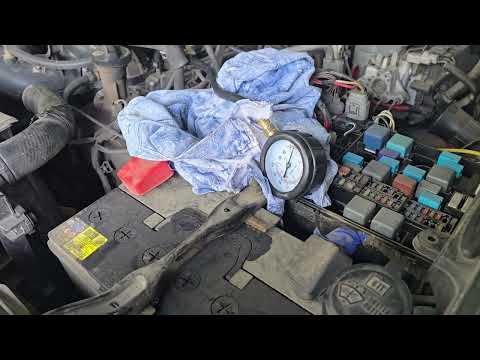 Видео: Проверка давления в топливной рампе на примере lexus lx 570 / land cruiser 200, sequoia