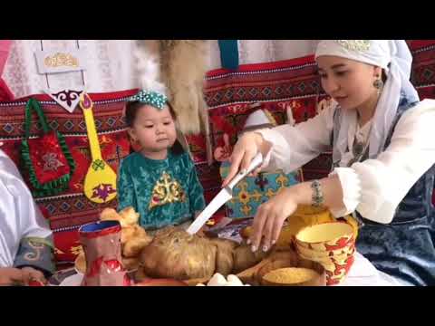 Видео: МКҚК "Жансая"бөбекжай -бақшасы "Ана, әже және мен"байқауы қатысушы: Сержанова Асылым отбасымен