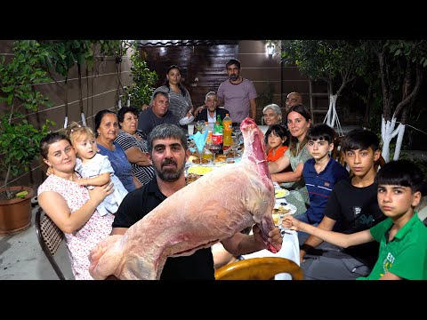Видео: 74 Лет Со Дня Рождения Дедушки: Запекли В Печи Целого Барашка с внутри Пловом
