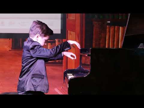 Видео: С. Рахманинов Прелюдия до диез минор Соч.3 №2 исп. Андрей Гончаров / Rachmaninoff Prelude Op.3 No. 2