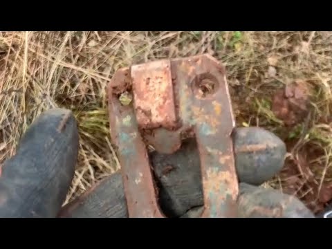 Видео: Сигнал по лесной дороге. Копаю цветной металл. Больше чем металлолома!!! ￼ ￼ ￼￼ ￼