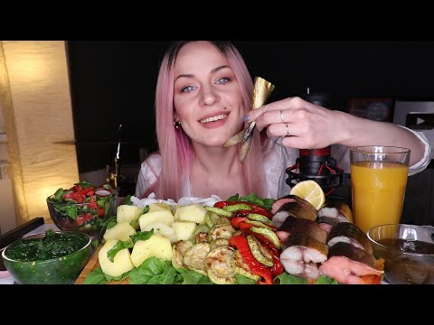 Видео: MUKBANG | Горбуша, скумбрия, овощи, салаты | Pink salmon, mackerel, vegetables, salads не ASMR