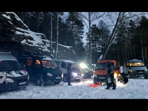 Видео: Семь Соболей 4х4, через лес к скалам! Бородинская писаница на реке Реж.