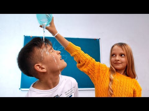 Видео: ДЕРЗКАЯ ВЫХОДКА НОВЕНЬКОЙ!!!