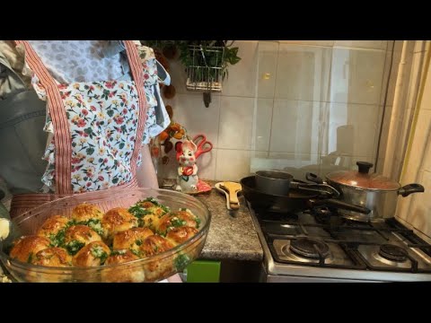 Видео: Последние дни лета / Красный борщ с Пампушками и маффины с голубикой / Уютные будни 🌿☀️