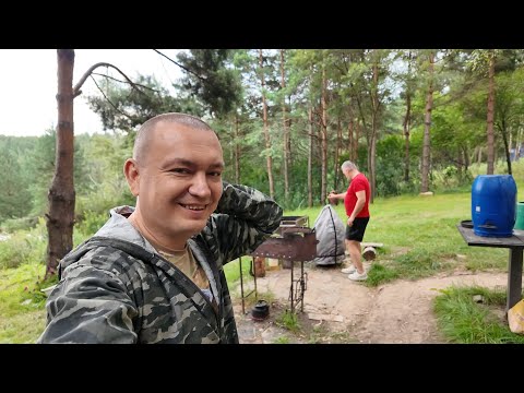 Видео: Лесные Бухловары! Самогон из солода на озере в глухом лесу. Как приготовить брагу из солода.