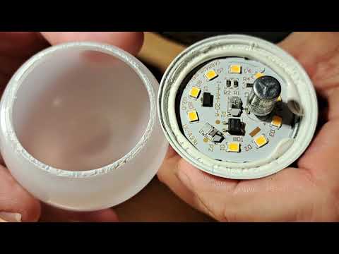 Видео: СВЕТОДИОДНАЯ ЛАМПА МИГАЕТ. БЫСТРЫЙ РЕМОНТ.