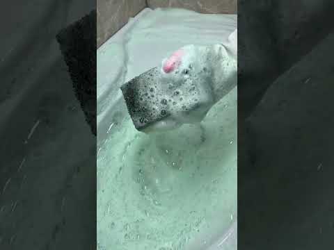 Видео: Лимонная хлорка #asmr #cleantok #spongerinse 
