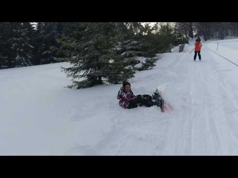 Видео: На 
ски с приятели. Узана, писта Емар.