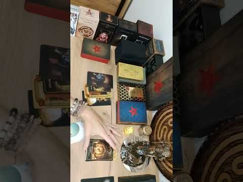 Видео: ЧТО ПРОИСХОДИТ В ВАШЕМ ПРОСТРАНСТВЕ, А ВЫ НЕ ЗАМЕЧАЕТЕ? КАКИЕ ЭНЕРГИИ ВОКРУГ ВАС?