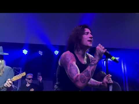 Видео: XOLIDAYBOY — КИНО (ПРЕМЬЕРА) // Липецк, 22.04.2024