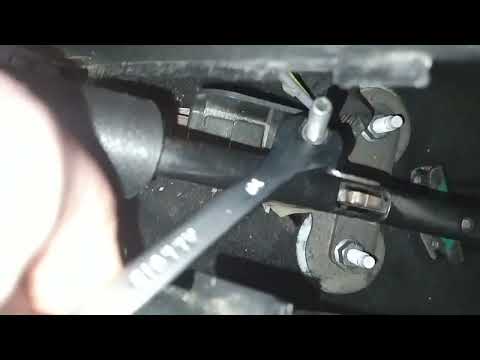 Видео: Як підтягнути трос ручніка Citroen C3 (2) 2012. Hand brake setting.