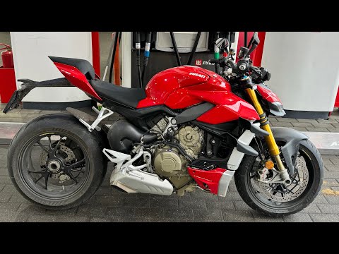 Видео: Ducati Streetfighter v4s vs Diavel. Краткий обзор и сравнение с Diavel 1260/v4