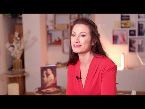 Видео: Каква е причината да обичаме червено червило?