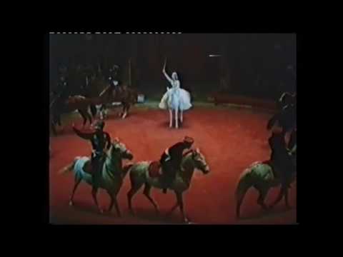 Видео: Джигиты Дзерасса Туганова 1979.Horsemen Dzerassa Tuganova 1979.