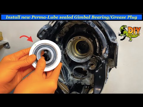 Видео: Установите новый герметичный подшипник карданного вала Perma-Lube и фиксирующий винт.