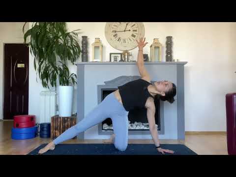 Видео: 🔥 ИДЕАЛЬНАЯ ОСАНКА за 15 МИНУТ! Простая гимнастика, которая изменит твою спину! | Pilates gymnastic