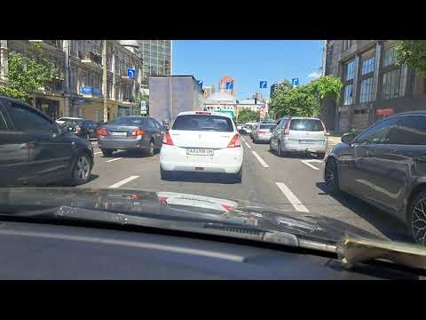 Видео: Курси водіння та відновлення навичок водіння у Києві в районі площі Перемоги