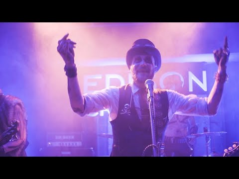 Видео: Derby FM - Холодно