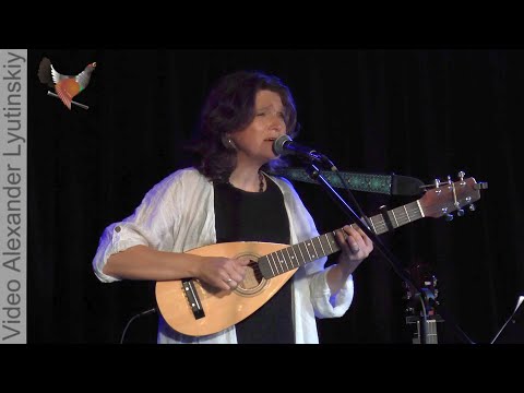 Видео: Елена Фролова - "У меня в Москве - купола горят" (на стихи Марины Цветаевой)