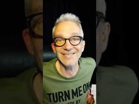 Видео: #СидиДома | "Карантин клуб" Василий Стрельников  18.04.2020