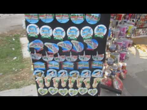 Видео: Сувениры,мороженое,пицца, яхты на набережной Будвы. Черногория.