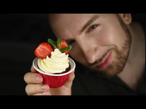 Видео: Вместо торта Красный бархат! Шоколадные капкейки за один час! (вместе с выпечкой) 🤩