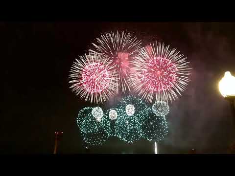 Видео: Салют в Строгино