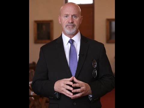 Видео: Марк Медоуз дает показания перед большим жюри о восстании и преступлениях, связанных с секретными...