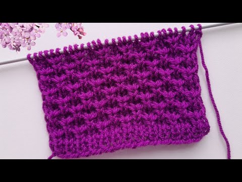 Видео: Просто и красиво 💜 Отличный узор для кардиганов и свитеров!