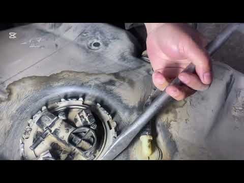 Видео: Обзор бака Lada Granta 2014