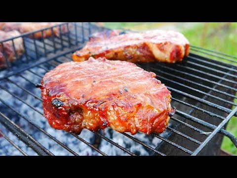 Видео: СУПЕР СОЧНЫЙ СТЕЙК ИЗ СВИНИНЫ НА МАНГАЛЕ / Мясо на гриле