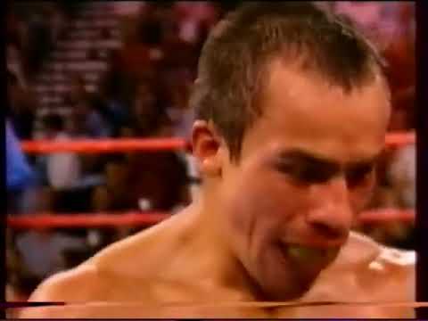 Видео: Мэнни Пакьяо — Хуан Мануэль Маркес. 1й бой (май 2004). Комментирует В. И. Гендлин.