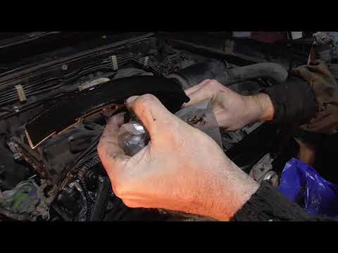 Видео: Ниссан NP300 как поменять цепь ГРМ клапан EGR