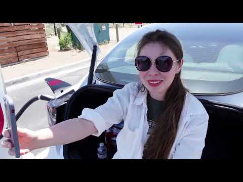 Видео: Tesla Trip по США || Нью-Мехико: Автомобильный музей Route 66 в Santa Rosa