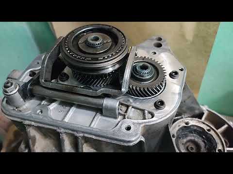 Видео: Ремонт МКПП 02Т VW/Skoda. Часть 1. Профилактика узла пятой передачи.